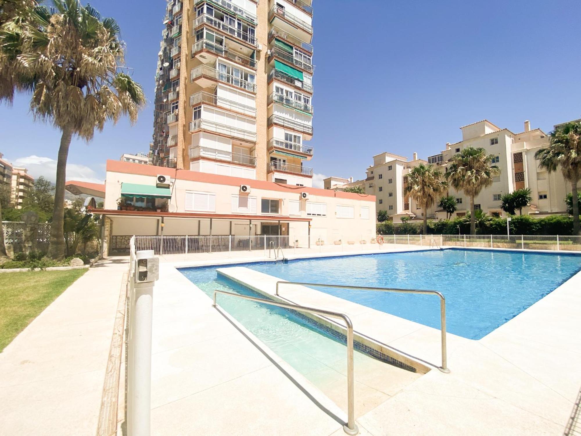 Vistas Al Mar A 1 Min De Playa Con Parkig Gratis Daire Benalmádena Dış mekan fotoğraf